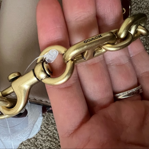 Beat Shoulder Bag In Colorblock - Picture 10 of 12